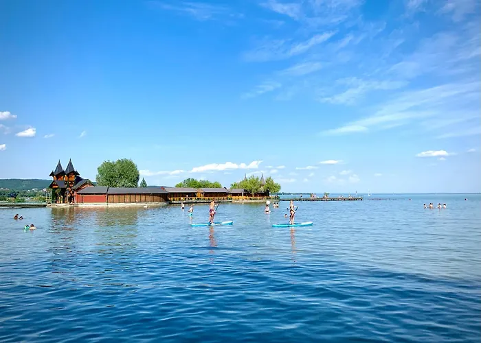 Golden Lake Apartman